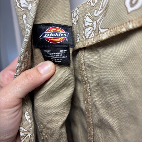 Dickies Ellis floral print bib overalls pants women’s small one piece UO - Picture 2 of 5